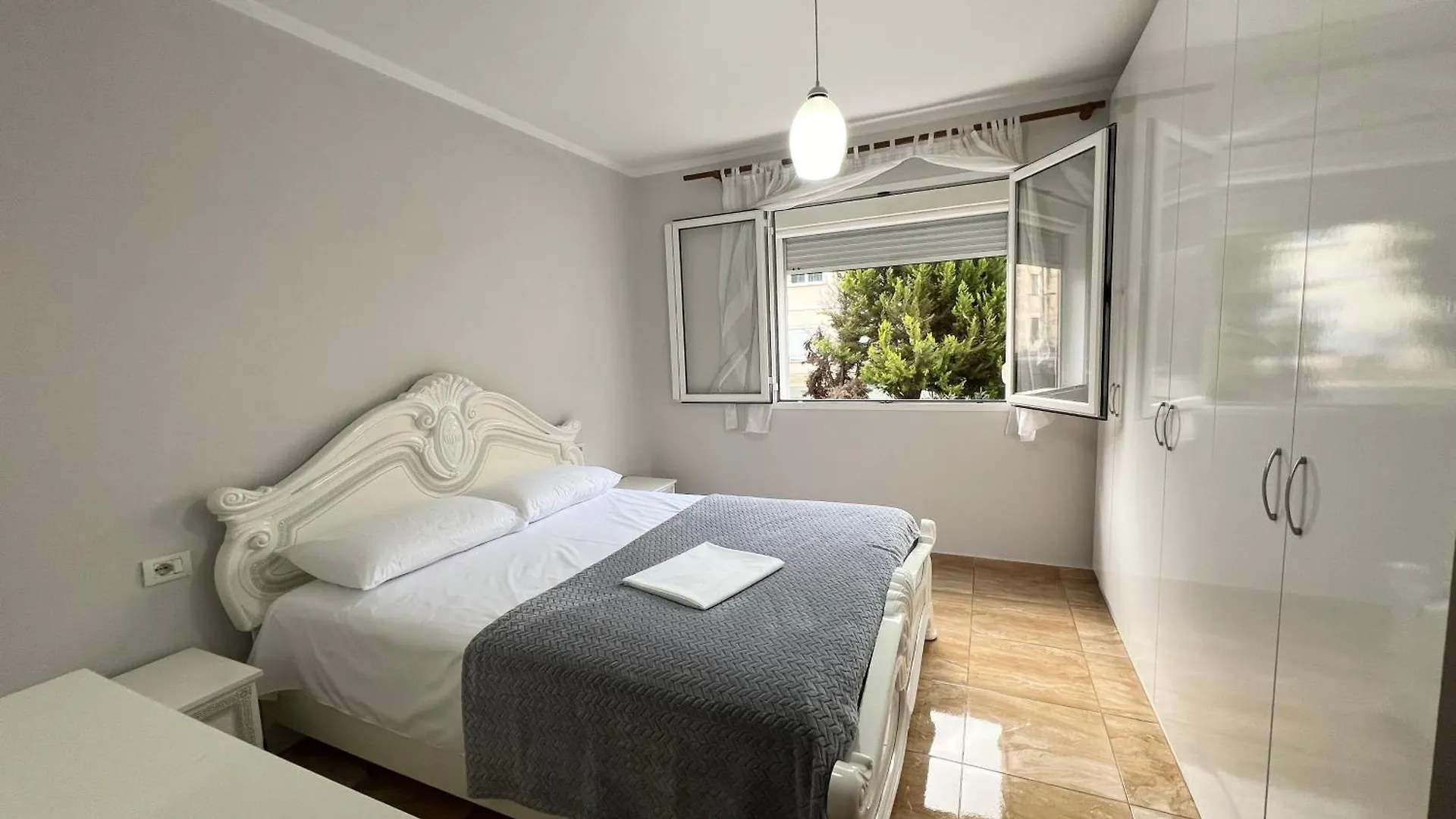 Tirana Art_Apartment 2 Albania